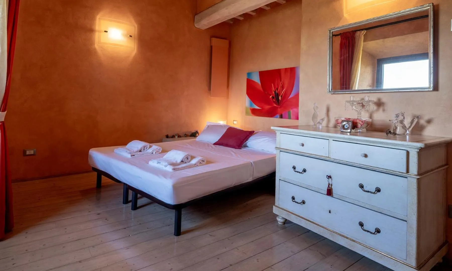Tuscan Tempo Cozy Medieval Apt In Chianti Barberino di Val dʼElsa Apartament
